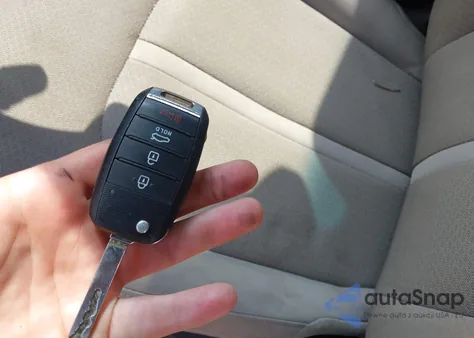 2016 Kia Optima Lx from USA, damaged, VIN 5XXGT4L39GG106006